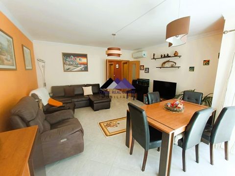Fantastic two-bedroom apartment in a quiet urbanization, on the first floor of a building with an elevator, in Vila Real de Santo António. The apartment comprises an entrance hall, a spacious living room with 22.71m2, a bedroom with an en-suite bathr...