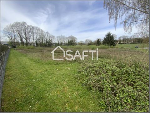 10' from Limoges, Feytiat is a very pleasant town full of activities. Close to all amenities, come and discover this beautiful building plot. Ideal for all types of project, this plot is serviced. This prime location will seduce you with its perfect ...