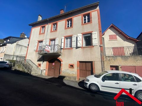 FAUREIMMO.FR / Residential house comprising kitchen, living room, 4 bedrooms, bathroom, 2 toilets, an additional landing upstairs to finish renovating, cellar, all on a plot of approximately 586 m2. CONTACT: ... / ... Features: - Terrace - Garden