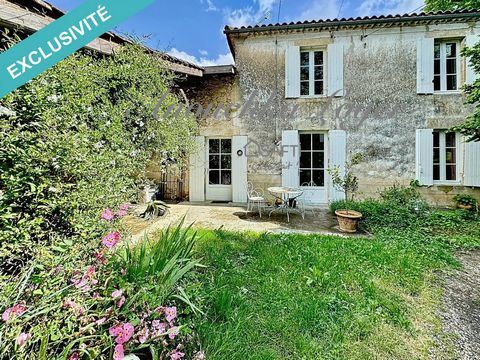 Located 7 minutes from Langon, in the heart of a picturesque landscape, this charming stone house offers a unique opportunity to live surrounded by nature. On the ground floor, you will find a kitchen, a room with an integrated toilet, a dining room/...