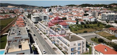 3-bedroom apartment under construction in São Martinho do Porto - Alcobaça. On the 1st floor level. With good interior areas, balcony, terrace and basement with parking and storage room. Excellent location, just 600 meters from the bay of São Martinh...
