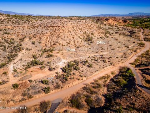 Here is the opportunity you have been waiting for, own one or both parcels (see additional listing, MLS#526350) for building your dream home(s). Enjoy spectacular views and privacy in Cornville, Arizona. Ideally located a short distance from the worl...
