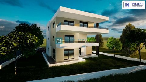 Location: Šibensko-kninska županija, Tribunj, Tribunj. TRIBUNJ - Modern three-room apartment for sale on the 1st floor, only 500 m from the city beach and 750 m from the city center. The project of a new smaller residential building with a total of 3...
