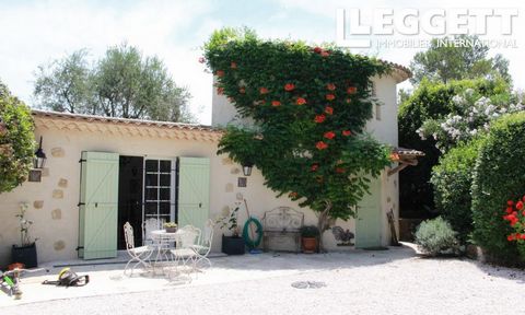 A00528 - In this quiet residential district in the hills between Mouans-Sartoux and Valbonne, this very unusual property, of which a part dates back to the 1700s, sits on a large, mature plot of 3800m². It consists of 3 houses, a pool area with summe...