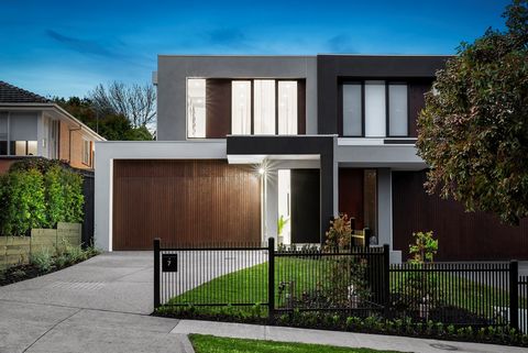 This stunning, brand-new home has been carefully curated to entice those who recognise the value of seamlessly melding quality craftsmanship, modern design principles, and a vast array of top-end inclusions. The home has a modern exterior, a fusion o...