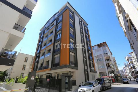 Elegancki Apartament z 2 Sypialniami w Pobliżu Ulicy Konyaaltı w Antalyi Apartament na sprzedaż w Antalyi znajduje się w dzielnicy Deniz w dzielnicy Muratpaşa. Okolica jest jednym z najbardziej wyjątkowych obszarów miasta ze względu na bliskość morza...
