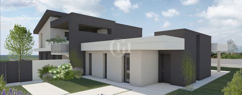 Experience elegance without compromise! Newly built portion of three-family house in Castelnuovo del Garda, Sandrà hamlet, welcomes you with a 45 sqm open space living-kitchen with direct access to the porch, master bedroom with walk-in closet, two s...