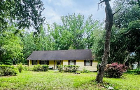 Welcome to 4836 Oak Willie Road in beautiful Hollywood, SC, where a world of potential awaits in this charming home being sold as is. Nestled in the midst of the serene countryside, this property offers the perfect opportunity to create your dream re...
