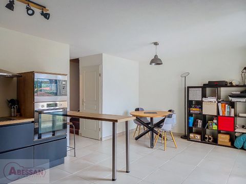 FOR SALE (Haute-Garonne - 31 - SAINTE-FOY-DE-PEYROLIERES) 5 minutes drive from SAINT-LYS T3 Duplex Apartment - 2 bedrooms - balcony - 2 parking spaces (1 interior / 1 exterior) - plenty of storage space - no work required - sold free. Located 200m fr...