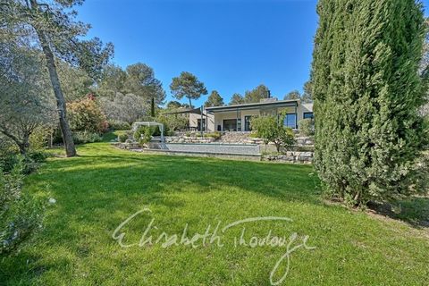 Maison à vendre 7 pièces SAINT GELY DU FESC (34)VILLA DE PLAIN-PIED 5 chambres sur 2800 m2 de terrain