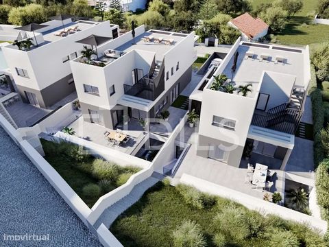 Lote para construção de moradia T4, em São Brás de Alportel, Algarve. Localizado à menos do que 5 minutos do centro da cidade, lote de terreno com projecto aprovado e licença paga. O projeto é para uma moradia de luxo T4, que inclui uma cave, zonas d...
