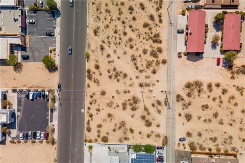Call Listing Agent John Sturdevant ... Flat lot in prime developed location with easy access to utilities. Zoned C-G (General Commercial) Best commercial land value in the area. Exceptional Kamana Rd flat paved street to paved alley with utilities at...