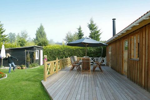 Holiday cottage approx. 200 m from one of Denmark's best beaches where you can rent pedalos during the summer. There is a whirlpool for sore muscles. On the terrace on you can relax and have barbecues. No letting to youth groups.