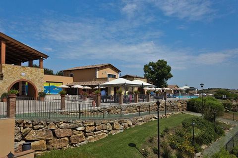 Holiday complex built in Tuscan style and embedded in the typical landscape. All accommodation units come with a well-equipped kitchenette and have a terrace or balcony with garden furniture. Free Wi-Fi is also available at reception. The Punto a Cap...