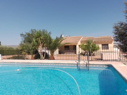 Villa for sale in Ontinyent Beautiful setting Distributed on one floor with a pergola closed with panels glass sliders It sold furnished with appliances Dining room with fireplace kitchen with wooden furniture and marble bench 2 full bathrooms one wi...