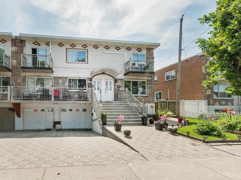 Experience elegance and comfort in this beautiful, newly renovated quadruplex, offering an exceptional opportunity. Located in a sought-after area, this property stands out for its spacious main dwelling, available to the buyer. The double garage not...