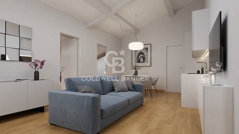 Bologna - Historic Center New Business - Two-room apartment - Attic - Exposed beams In the heart of the historic center of Bologna, a few steps from the pedestrian Via D'Azeglio, in a building undergoing complete renovation without a lift, a charming...
