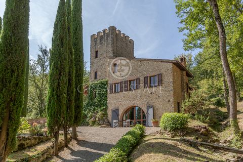 Renovated farmhouse in Tuscany 