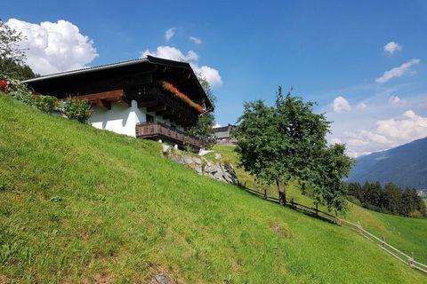 The free -standing chalet for 8 people (130 m² living space) has a fantastic view of the valley and is located on the southern slope between farms. There is a large living room with open kitchen, TV with satellite reception, tiled stove, three bedroo...