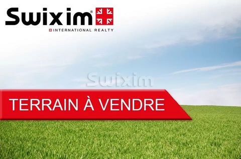 Réf 525DW: CESSY, in a highly sought-after setting, on the edge of the green lane, close to the centre of Cessy, beautiful building plot of 3108 m2, view of the Alps. Agent commercial indépendant Swixim sur votre secteur : ... Agency fees payable by ...