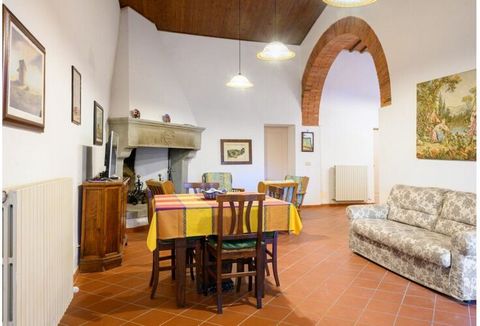 Delightful villa with private garden and pool, located in the countryside of Pergine Valdarno, in the heart of Valdambra.