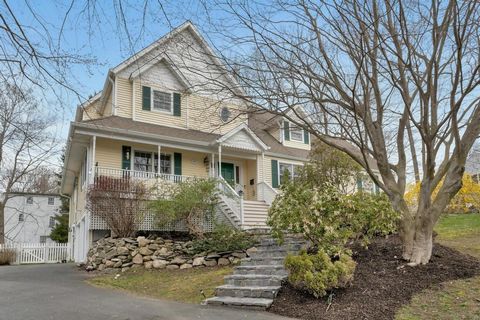 A rare find! Welcome to this exquisite 5-bedroom, 3.5-bathroom home nestled in the coveted Newfield area of Stamford, where luxury meets convenience at every turn. Step into the open floor plan spacious family room adorned with cathedral ceilings, bu...
