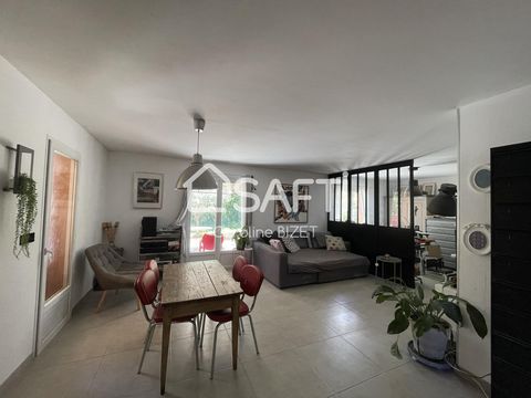 Located in La Motte, this charming air-conditioned single storey house of 138m2 in a subdivision with a beautiful garden not overlooked, is ideal for a family. It is completely renovated with quality materials offering a large bright living room with...