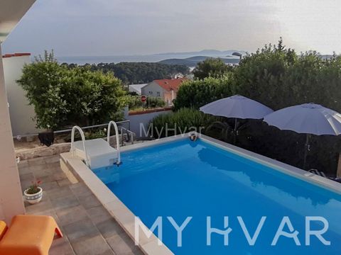 This charming house in the city of Hvar is situated in a quiet location and offers a stunning view of the sea and the Pakleni islands. The ground floor, spanning 70 m², includes three bedrooms, two bathrooms, and a kitchen with a living room. Additio...
