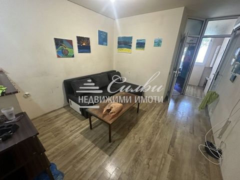THE AGENCY HAS A KEY TO THE PROPERTY!! One-bedroom BRICK apartment TOP CENTER!! Consists of: living room, open-plan kitchen, bedroom, bathroom and toilet together. The apartment has many IMPROVEMENTS: laminate, PVC joinery. It is offered FURNISHED. E...