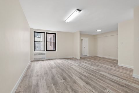Discover your sanctuary in Prime Kensington, just a stone's throw away from the lush embrace of Prospect Park. This impeccably renovated 1-bedroom coop exudes modern charm and convenience at every turn. Step into luxury with a fully renovated space b...