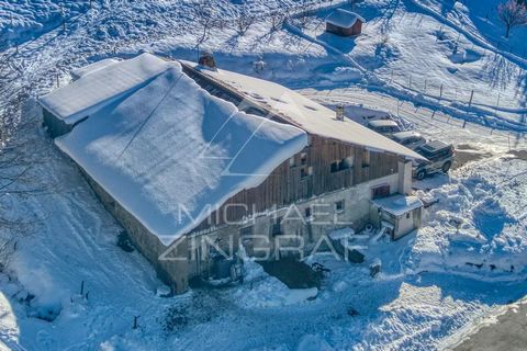 This Megevanne farmhouse is a remarkable property offered by Michaël Zingraf Real Estate Megève, thanks to its exceptional natural setting on a plot of around 2,000 m2, easily accessible just a few minutes' drive from the centre of Megève. Its major ...