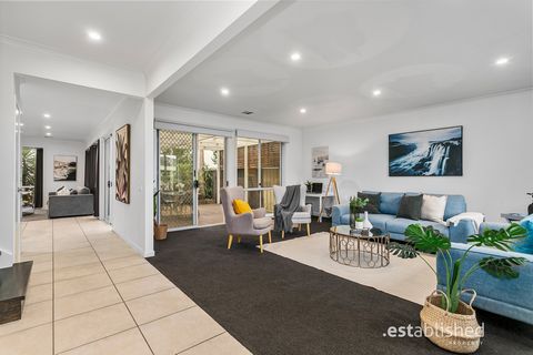 Perfect from a family perspective, this contemporary residence offers light filled living in a sought after address. Nestled within a quiet location within the gated Signature community this home offers privacy, security and a low maintenance lifesty...