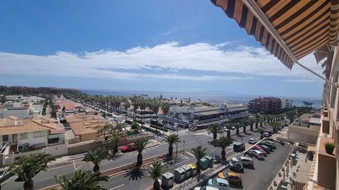 Unieke kans in El Palmar, Tenerife Zuid!. Unieke kans in El Palmar, Tenerife Zuid! Ontdek dit prachtige appartement met 2 slaapkamers met een spectaculair uitzicht op zee en uitzicht op de omliggende villa's, gelegen in een van de meest gewilde en ex...