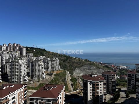 Apartament z 2 Sypialniami i Widokiem na Morze w 1461 Residence w Trabzon Çukurçayır położony jest w centrum miasta, ze względu na swoje położenie, region ten jest bardzo preferowany przez mieszkańców i obcokrajowców. Apartament znajduje się w dzieln...