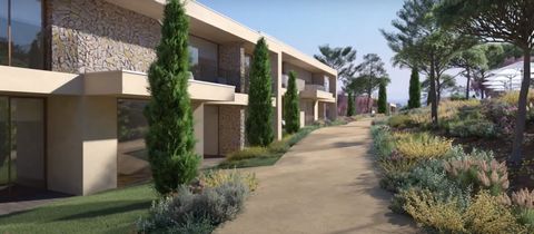 Lindos apartamentos de luxo de três quartos, atualmente em construção, num dos mais prestigiados resorts de golfe da Costa de Prata. Os interiores de design refletem o ambiente natural, criando um retiro tranquilo com acabamentos de alta qualidade. T...