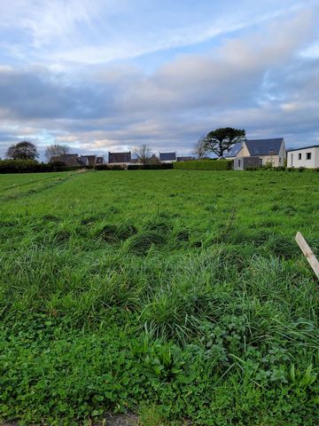 SAINT PABU : terrain 610 m² libre de constructeur