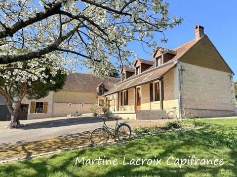 Dpt SARTHE (72), à vendre LA FERTE BERNARD - PROPRIÉTÉ P7 de 180 m² - Terrain de 2 Hectares