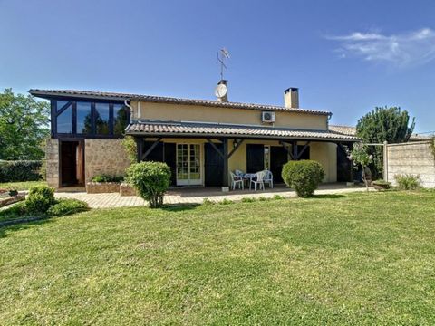 LANGON maison 140 m², 3 ch ,beau jardin