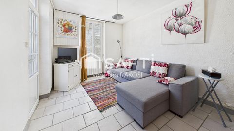 A saintes, maison de ville 2 chambres