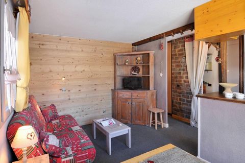 The residence Turquoise is situated in the resort of Belle Plagne at 5mn for the pistes. It comprises of 6 floors with lift and offers comfortable apartments with an outstanding view over the mountain. It is ideally located 100m from the centre of th...