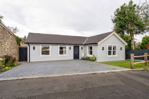 A tastefully designed, brand new, fully detached bungalow standing towards the end of this quiet cul de sac within walking distance of the Sainsbury's superstore and bus links to the large shopping and commercial centre of Croydon, some 7 miles to th...