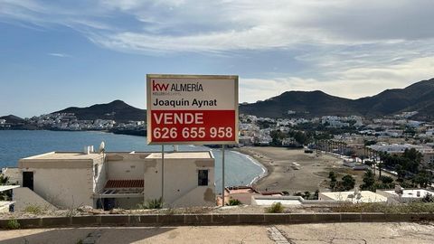 Urban plot in Puerto de San José with Basic Project for the construction of two semi-detached houses with sea views, with an area of 522 m2 (536.71 m2 registered). I couldn't imagine a more idyllic paradise: the twinkling light of the sun swimming in...