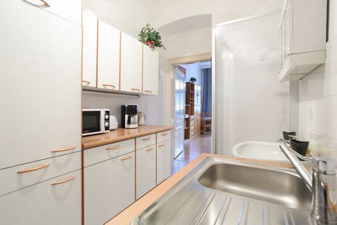 This inexpensive apartment for 2 is ideally located for your holiday in Vienna. You will have a well-equipped kitchen as well as a comfortable, beautifully furnished bedroom with a large double bed. The apartment is located in a prime location within...