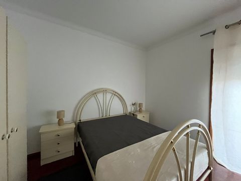 A comfortable, furnished flat in a central location. It has 2 double bedrooms and 1 single bedroom in a 3-bedroom flat. This flat is located in a quiet area, a 2-minute walk from Santo Ovídio metro station, which can take you directly to Porto city c...