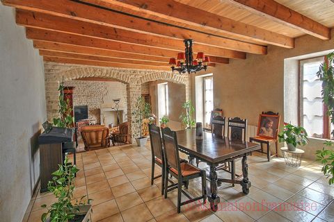 Stone property in a village just 4km from Celles-sur-Belle offering 4bedrooms, and open plan reception rooms with original features. With a new roof. Hall with tiled floor, with useful WC and boot room. Fully fitted breakfast kitchen with tiled floor...