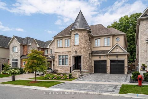 Welcome To Signature Home Of Luxury. This Executive Home Sits On A Premium **Ravine ** Lot On A Quiet Cul-De-Sac & Features Immaculate Finishes With Tons Of Upgrades Including Front and Back Interlocking, Soaring 10-Ft Ceilings On Main And 9 Ft on 2n...