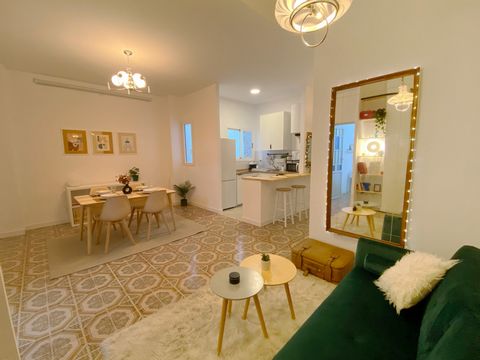 In a nutshell:  Discover Valencia's beauty from a cozy apartment on Calle Cádiz, one of the most renowned streets in Ruzafa, the city's most vibrant neighbourhood. This place combines design, comfort, and the ideal location for exploring local cultur...