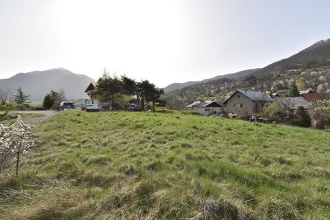 Dpt Hautes Alpes (05), à vendre RISOUL terrain