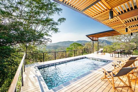 Perched atop a 5.4-hectare property, just a 5-minute drive from bustling Samara Beach and the pristine beaches that surround it, Casa Bel Horizon harmoniously blends luxury with the natural beauty of Costa Rica. Its elevated position offers breathtak...