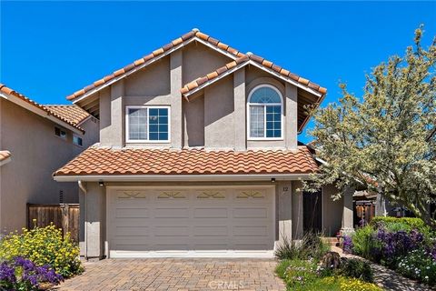 Welcome to 12 Las Piedras, located on a cul-de-sac this highly upgraded 3 bedroom, 2.5 bath home in the desirable El Caserio community in Rancho Santa Margarita is the one you have been waiting for! Curb appeal sets the tone with custom pavers on the...